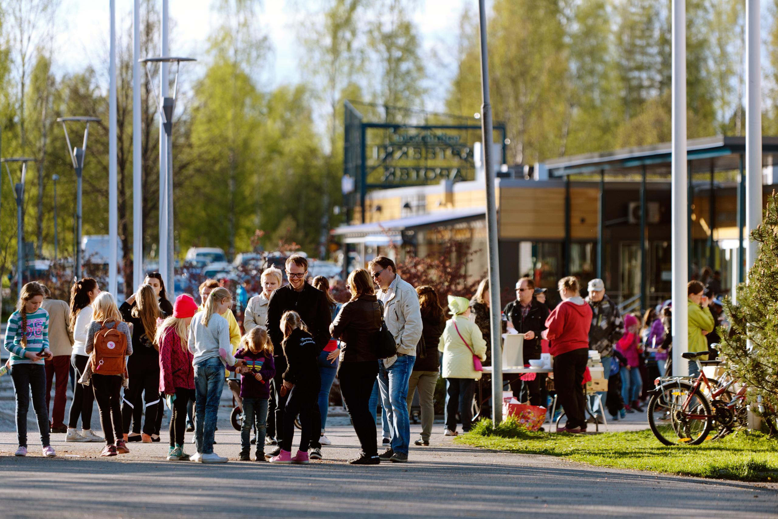 Kevätkummun ja Gammelbackan aluetapahtumissa juhlitaan kevättä - Porvoo