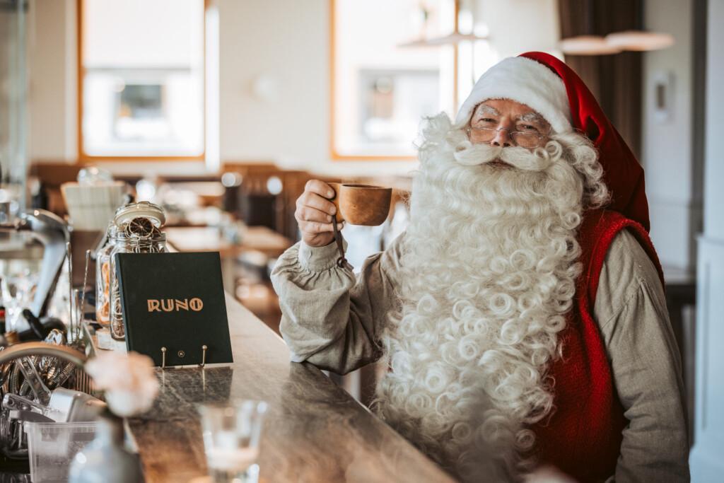 Santa Claus in Runo Hotel Porvoo